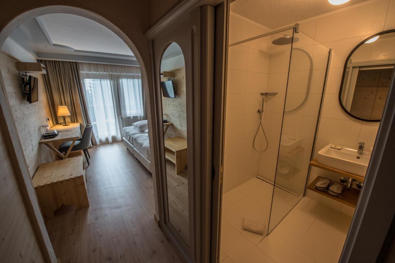 Ciasa Salares Hotel