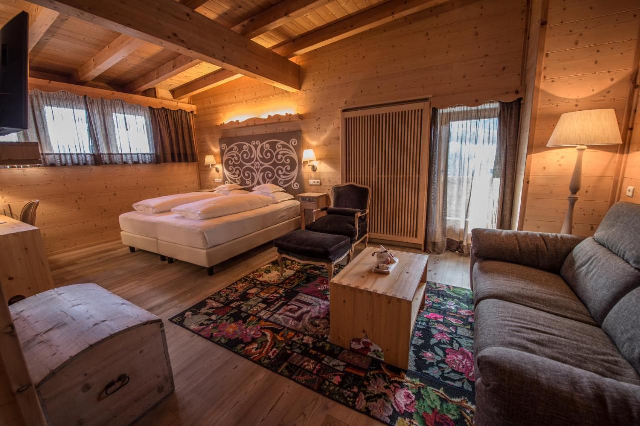 Hotel Ciasa Salares St. Kassian