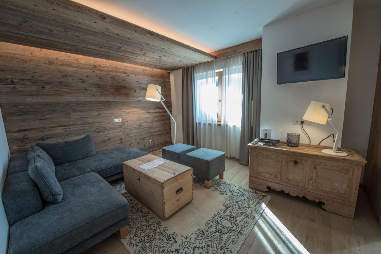 Ciasa Salares Hotel